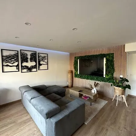 Superbe 2 Pieces Avec Terrasse Lägenhet